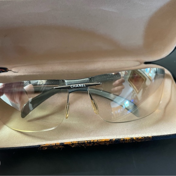 Authentic 90’s Chanel vintage glasses. - Picture 13 of 16